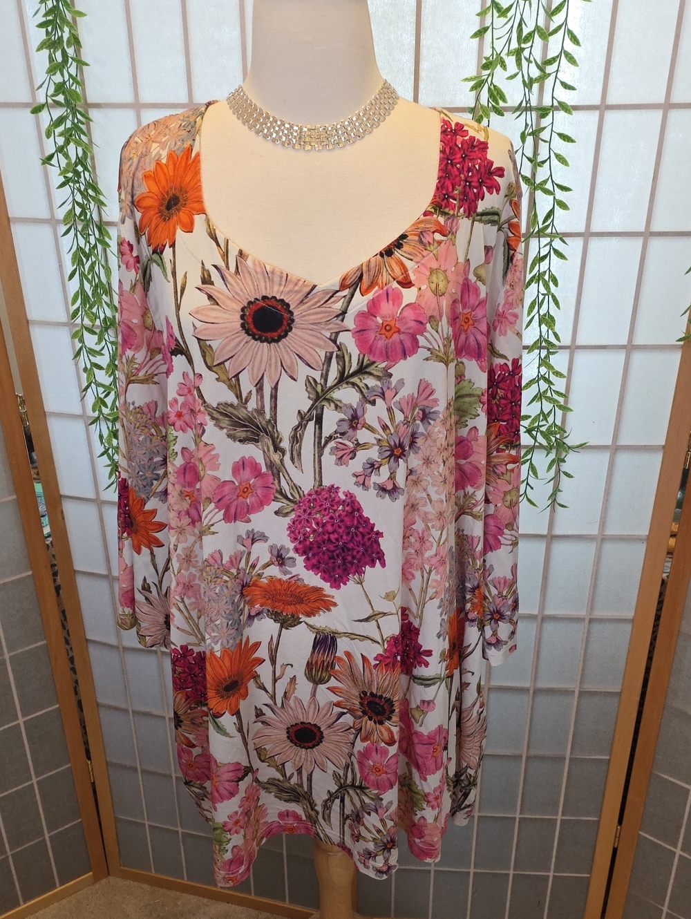 Women's Floral Scoop-Neck Blouse in Pink & Orange